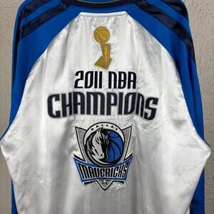 Dallas Mavericks 2011 NBA Champions Adidas XXL Banner Jacket